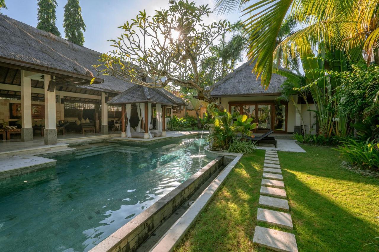 The Maya Seminyak Villas Exterior photo