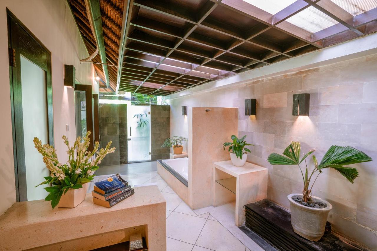 The Maya Seminyak Villas Exterior photo