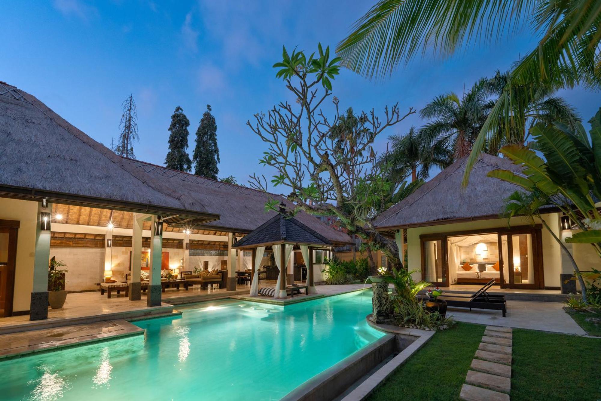 The Maya Seminyak Villas Exterior photo