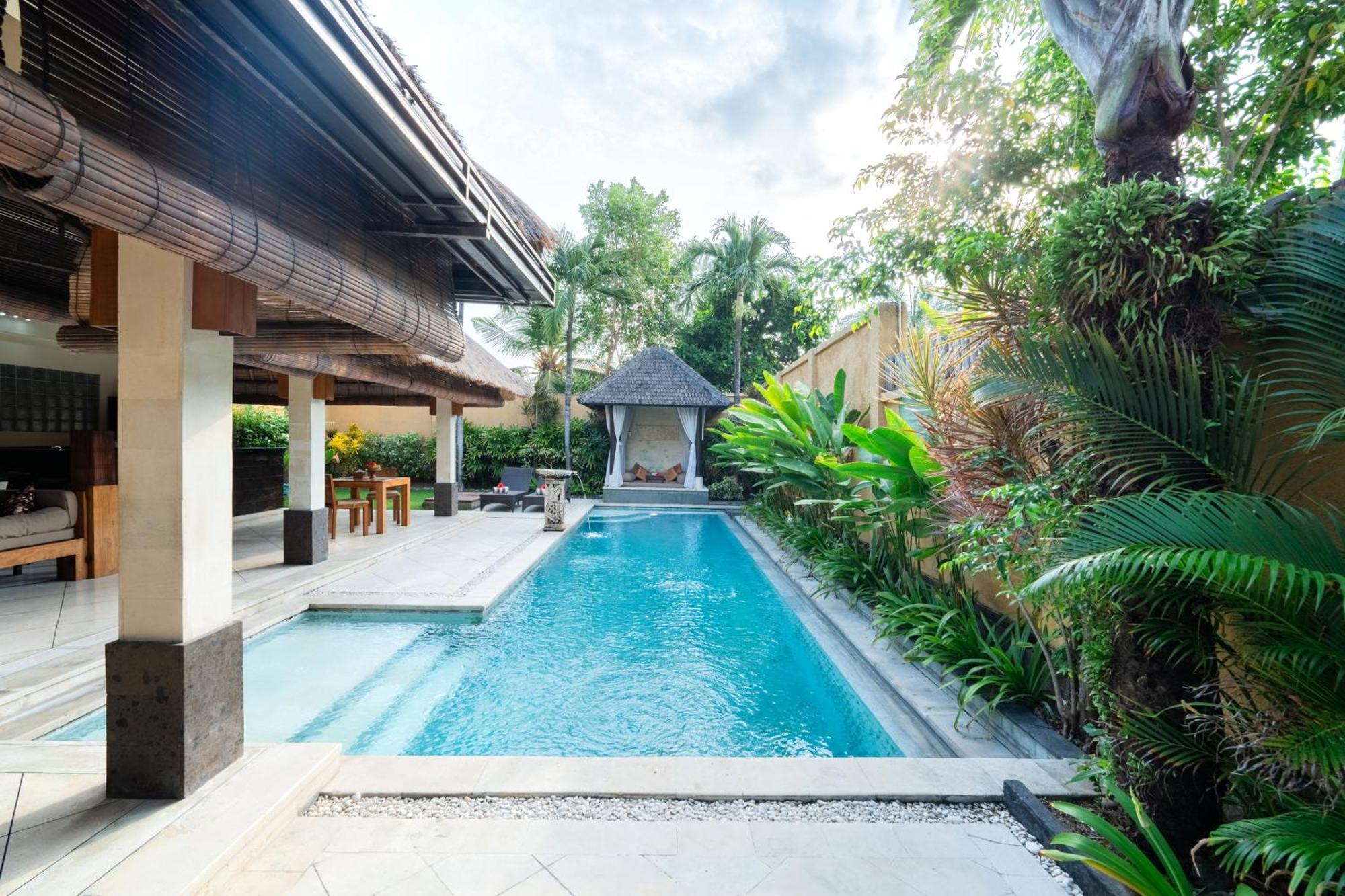 The Maya Seminyak Villas Exterior photo