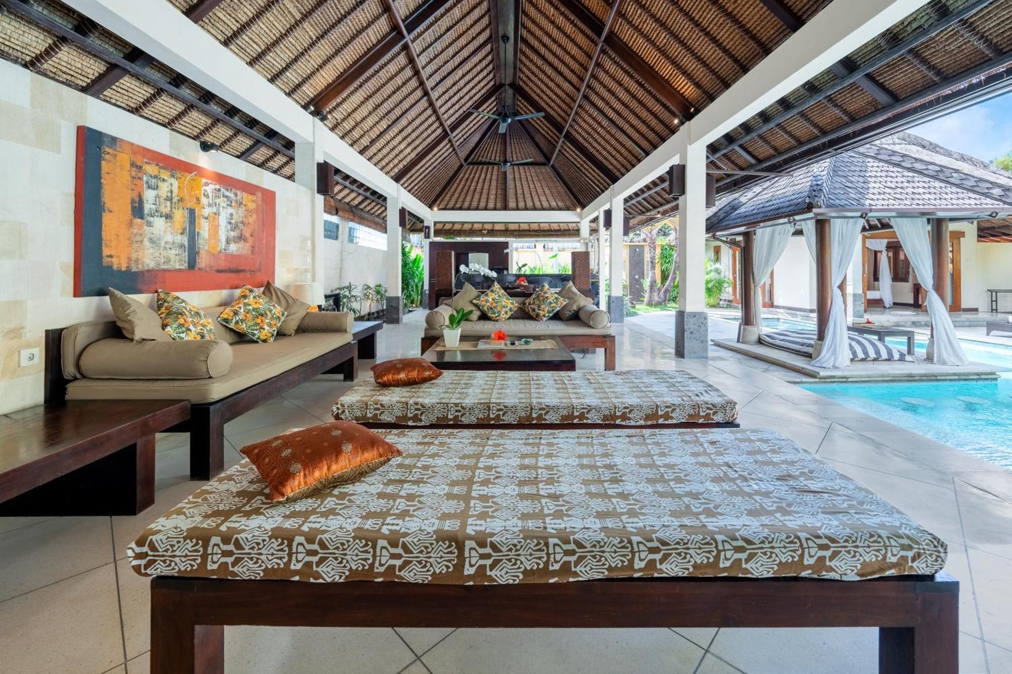 The Maya Seminyak Villas Exterior photo