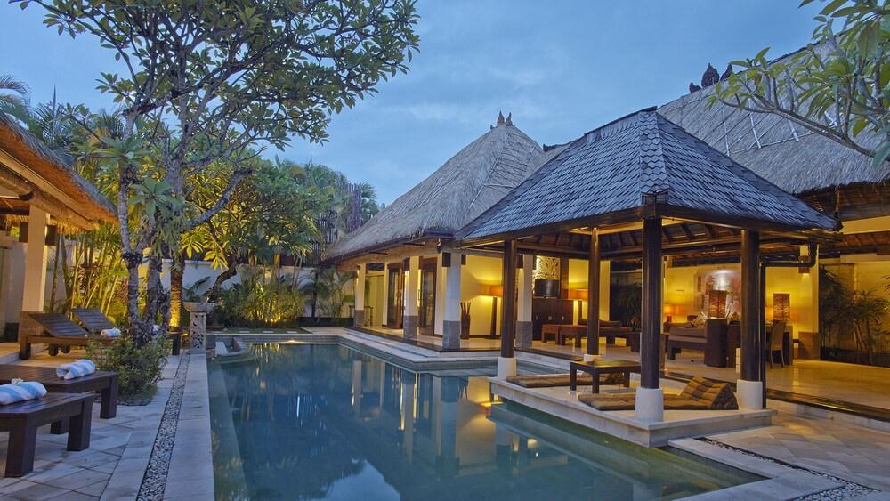 The Maya Seminyak Villas Exterior photo